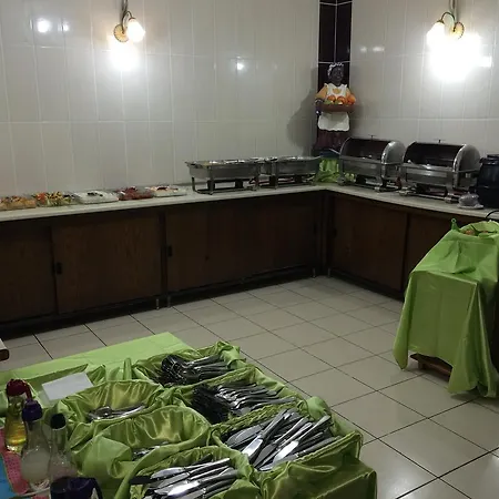 Amelas Hotel *